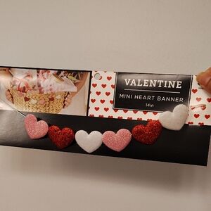 Valentine Mini Heart Banner